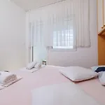 Beschauliches Nur 500 Meter Zum Mit Meerblick Und Waschmaschine
