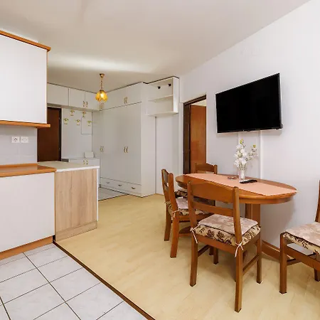 Beschauliches Nur 500 Meter Zum Mit Meerblick Und Waschmaschine