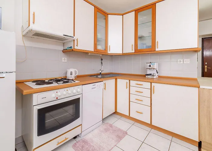 Beschauliches Nur 500 Meter Zum Mit Meerblick Und Waschmaschine